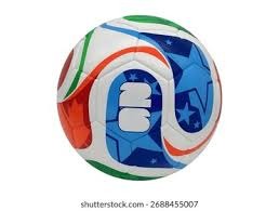 笑不活了，董路吐槽国足选70岁教练，还说要血压稳、自带救心丸…